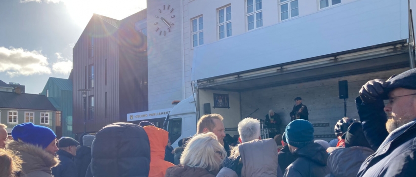 Skrifstofan lokuð í júlí